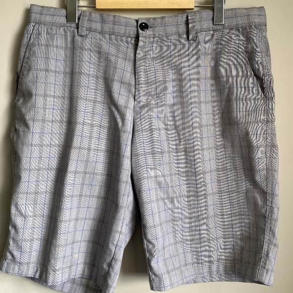Calvin Klein Golf Men's Gray Checker Pattern Golf Shorts Flat Front Size 36 - Picture 1 of 13